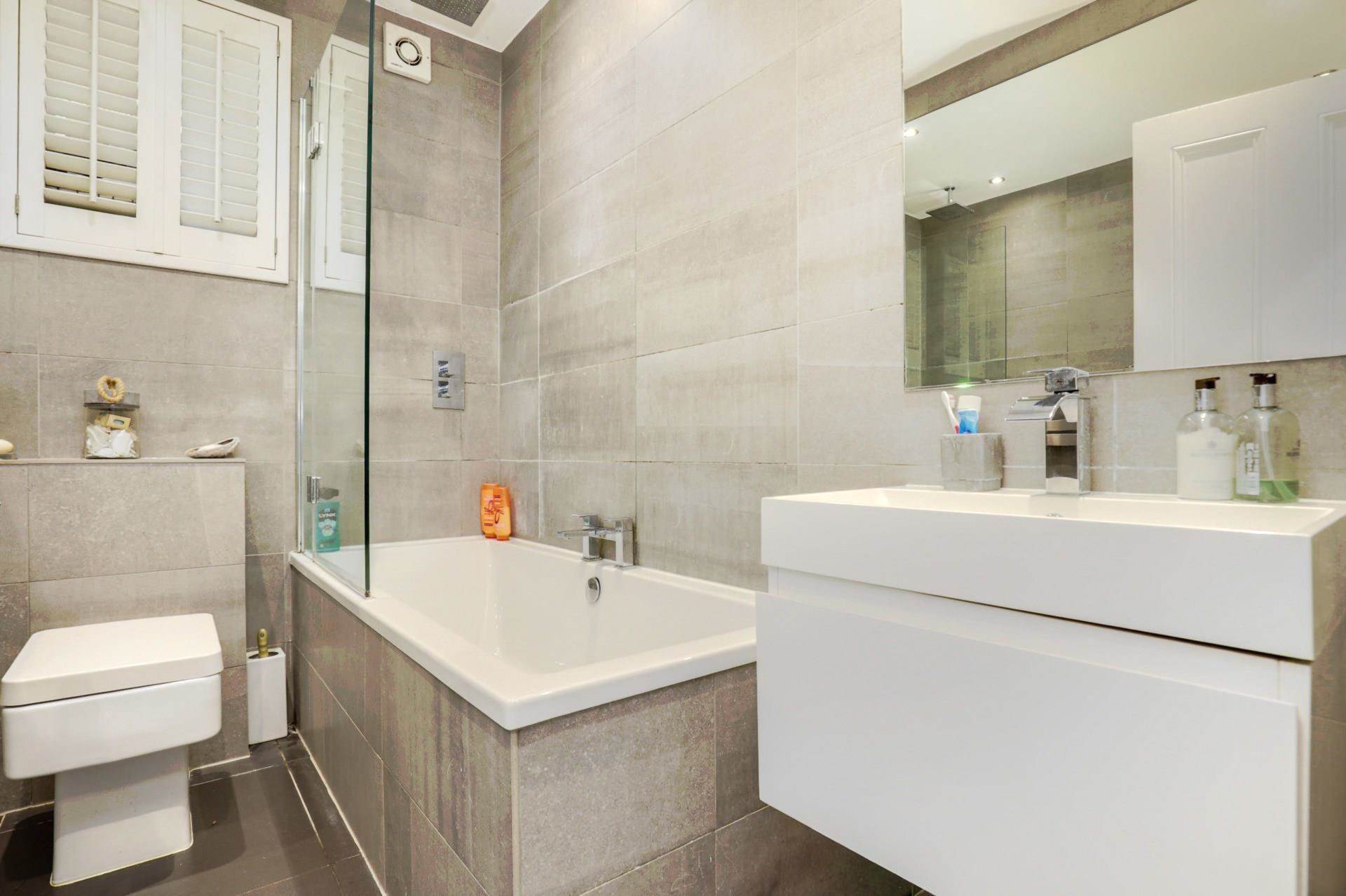 Waverley Road, Reading, Berkshire, Image 17