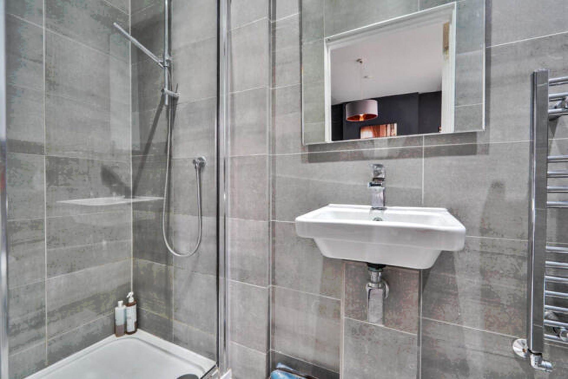 Waverley Road, Reading, Berkshire, Image 6