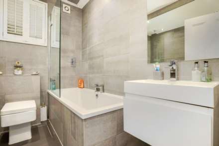 Waverley Road, Reading, Berkshire, Image 17