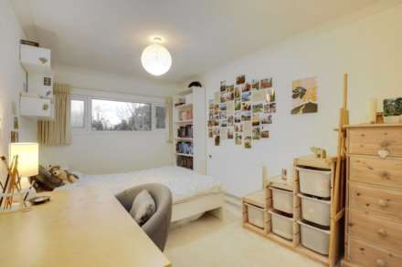 Elm Court, Sonning Common, South Oxfordshire, Image 11