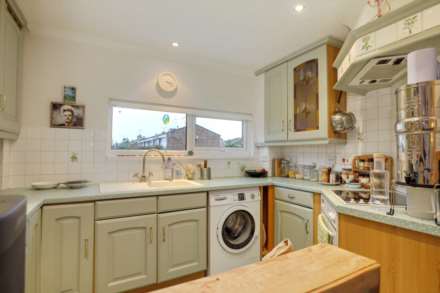 Elm Court, Sonning Common, South Oxfordshire, Image 7