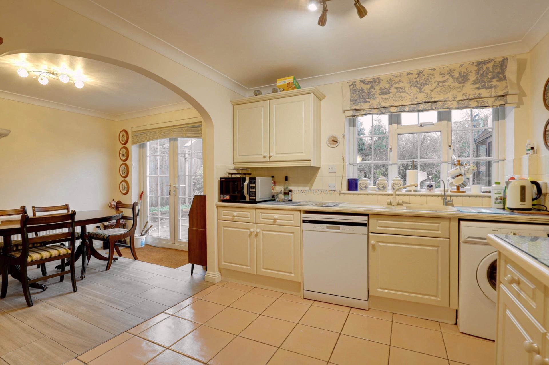 Kiln Road, Emmer Green, Reading, Image 7