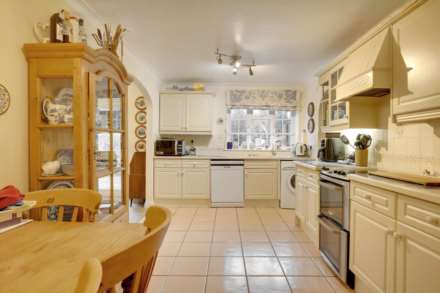 Kiln Road, Emmer Green, Reading, Image 10