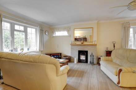 Kiln Road, Emmer Green, Reading, Image 11