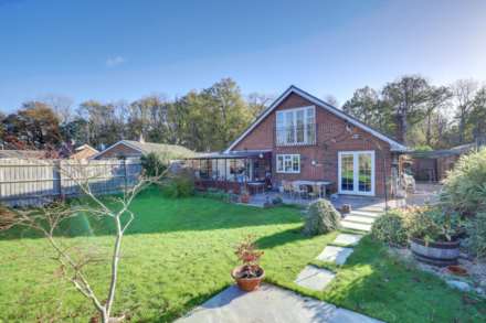 Kiln Road, Emmer Green, Reading, Image 2