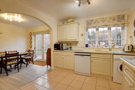 Kiln Road, Emmer Green, Reading, Image 7