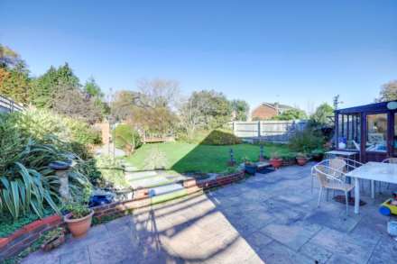 Kiln Road, Emmer Green, Reading, Image 8