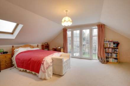 Kiln Road, Emmer Green, Reading, Image 9