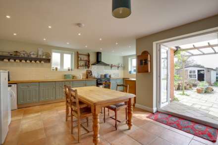Woodlands Road, Sonning Common,South Oxfordshire, Image 11