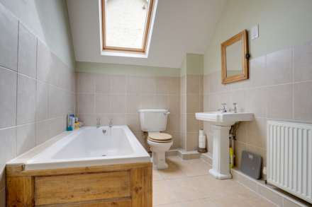Woodlands Road, Sonning Common,South Oxfordshire, Image 21