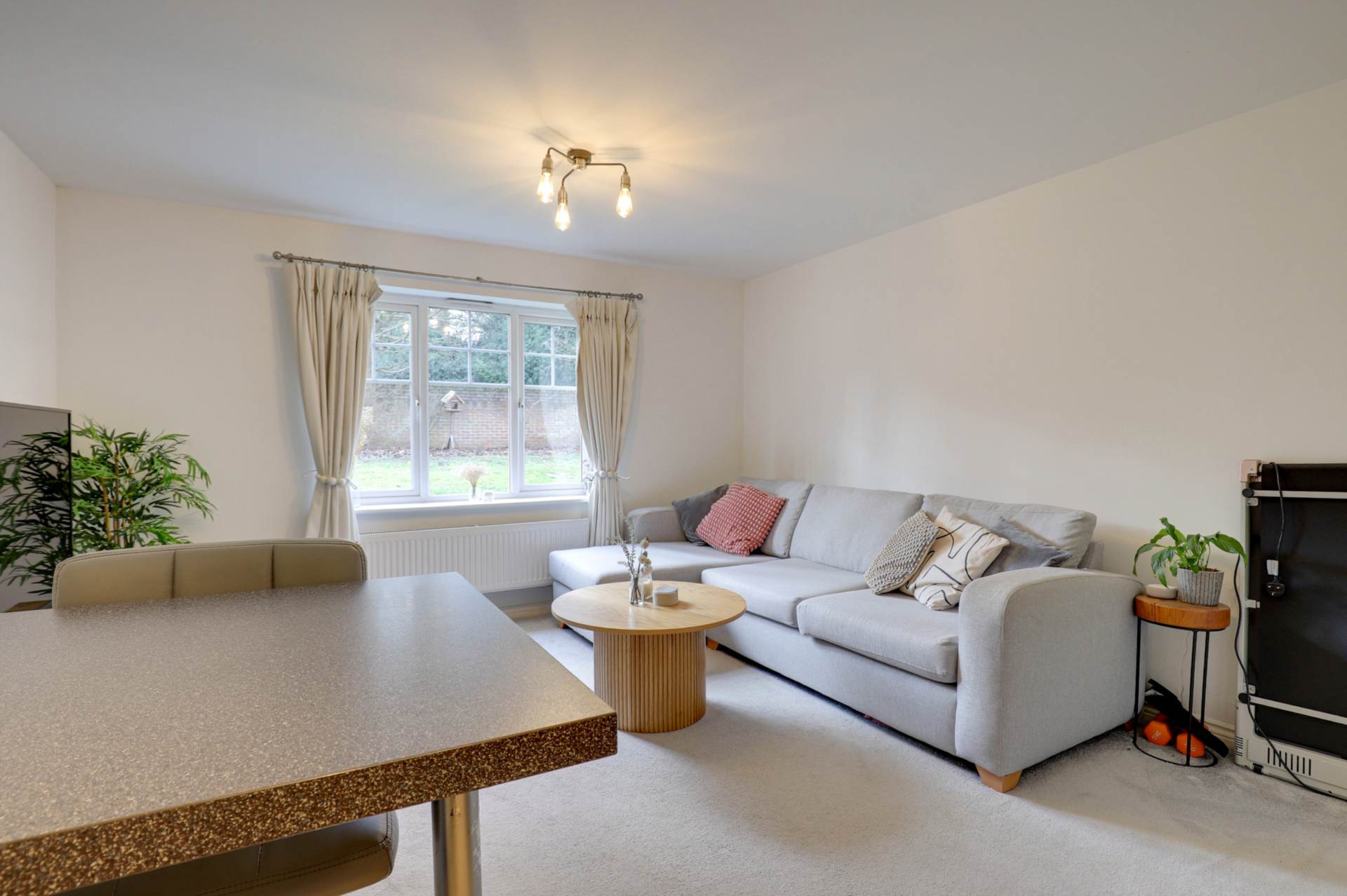 Glendale House, Kidmore Road, Caversham Heights, Reading, Image 8