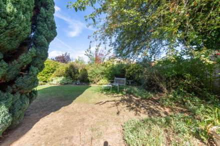 Westleigh Drive, Sonning Common, South Oxfordshire, Image 11