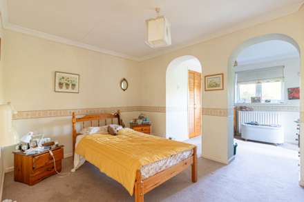 Westleigh Drive, Sonning Common, South Oxfordshire, Image 6