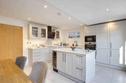 Hillview Close, Sonning Common, South Oxfordshire, Image 4