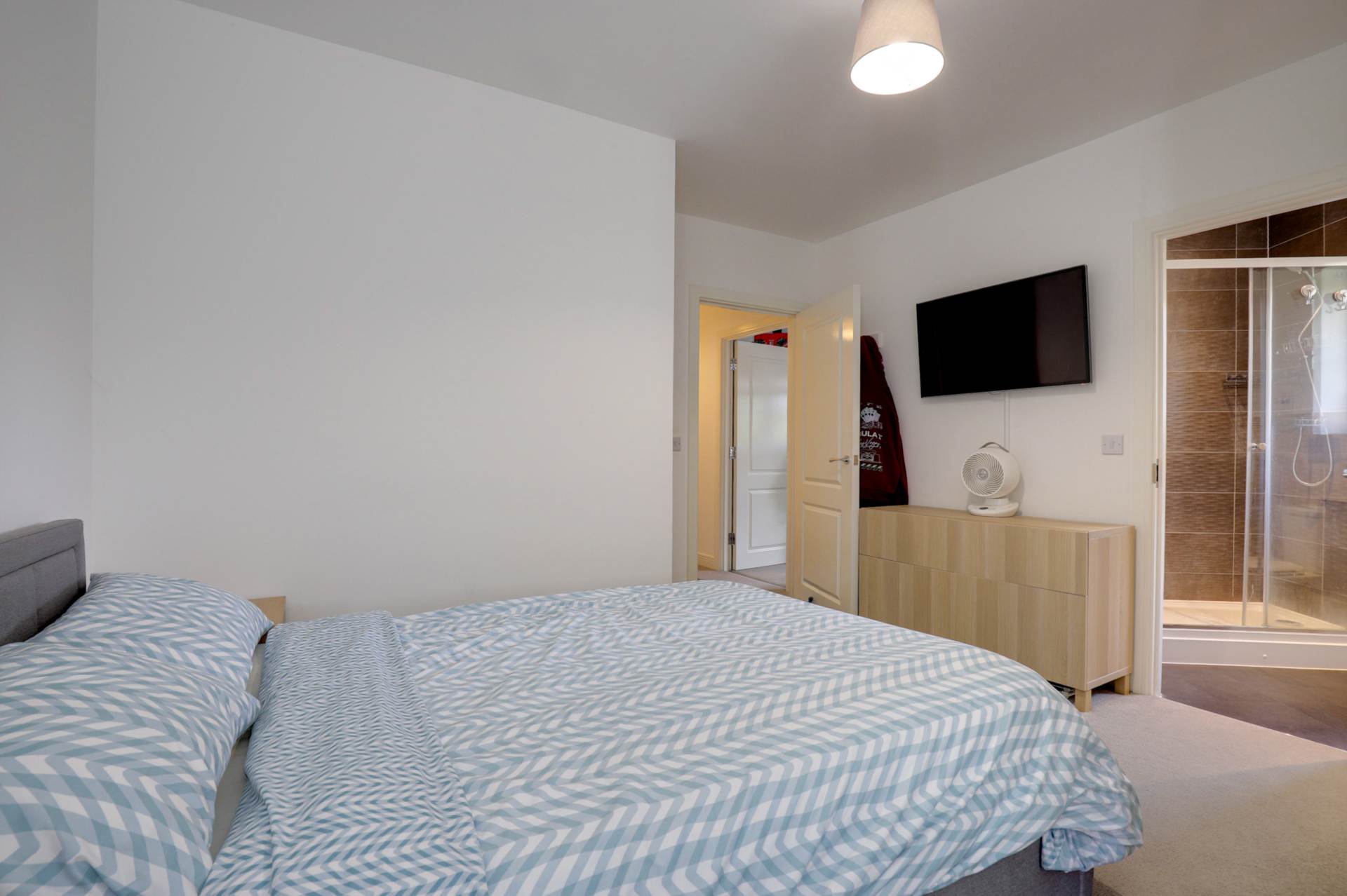 Watermill Place, Calcot, Image 10