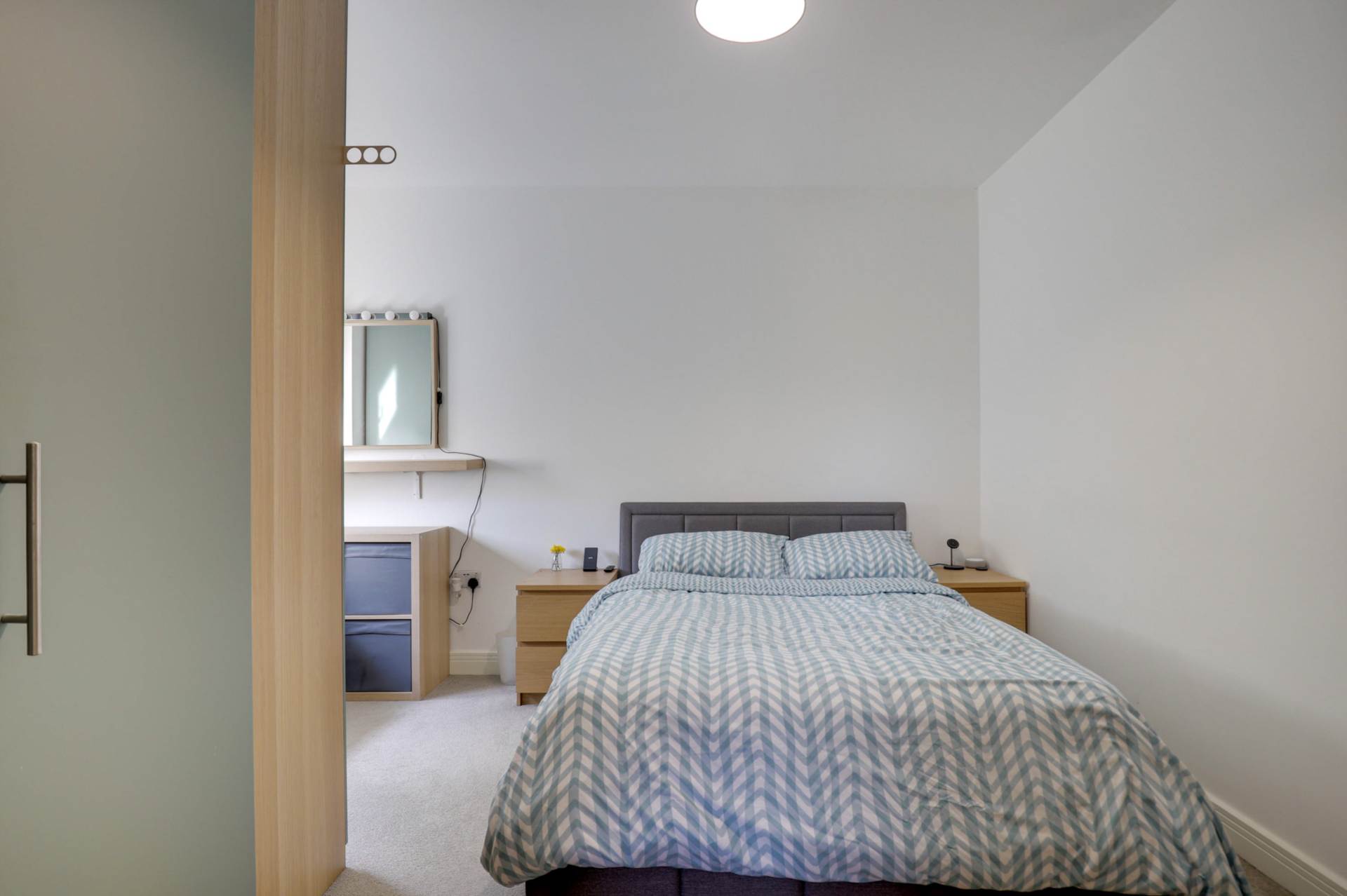 Watermill Place, Calcot, Image 11