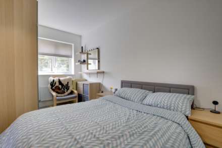 Watermill Place, Calcot, Image 12