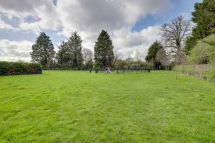 Watermill Place, Calcot, Image 16