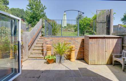 Hillview Close, Sonning Common, South Oxfordshire, Image 16