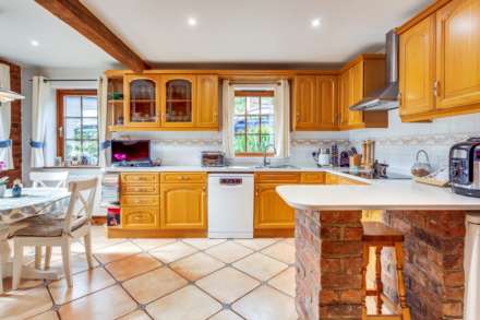 Wantage Road, Streatley-on-Thames, Berkshire, Image 9