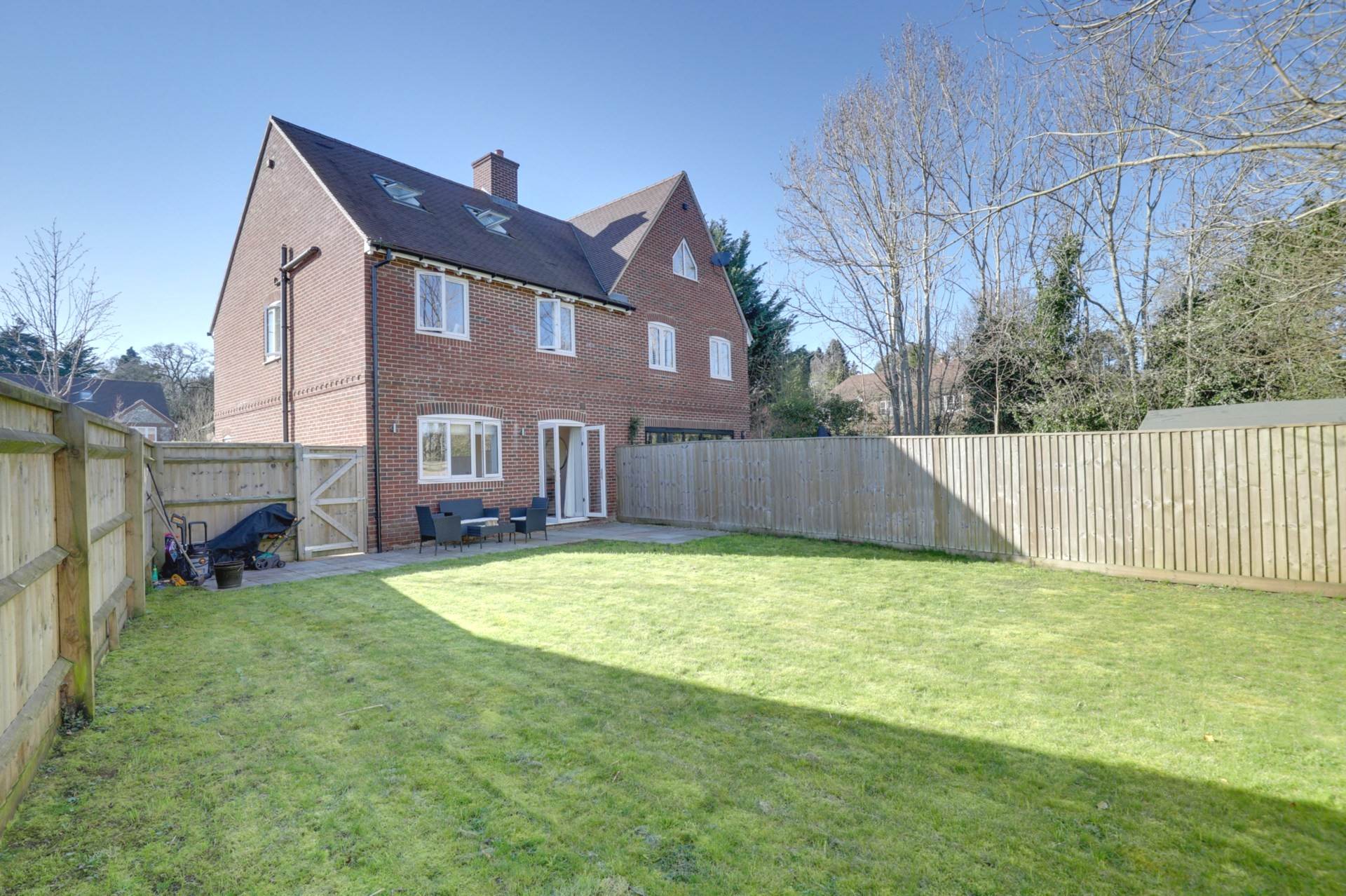 Fox Heath Gardens, Cane End, South Oxfordshire, Image 9