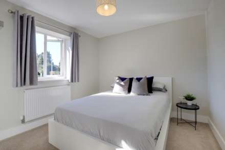 Fox Heath Gardens, Cane End, South Oxfordshire, Image 14