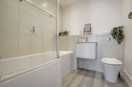 Fox Heath Gardens, Cane End, South Oxfordshire, Image 17