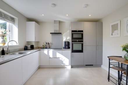 Fox Heath Gardens, Cane End, South Oxfordshire, Image 2