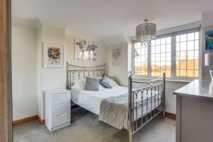 The Lodge Road, Hurst, Berkshire, Image 8