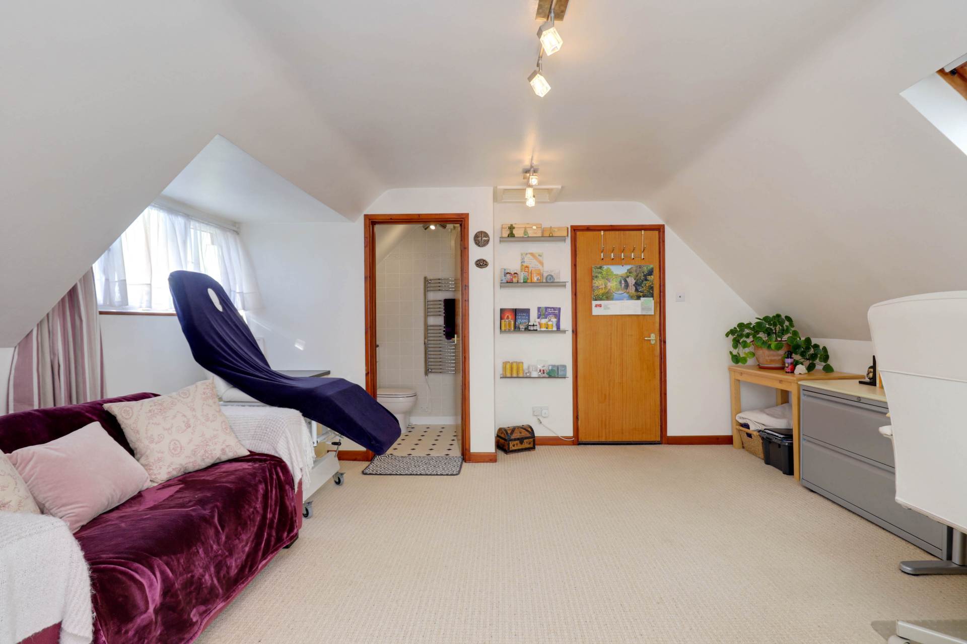 Woodlands Road, Sonning Common, South Oxfordshire, Image 16