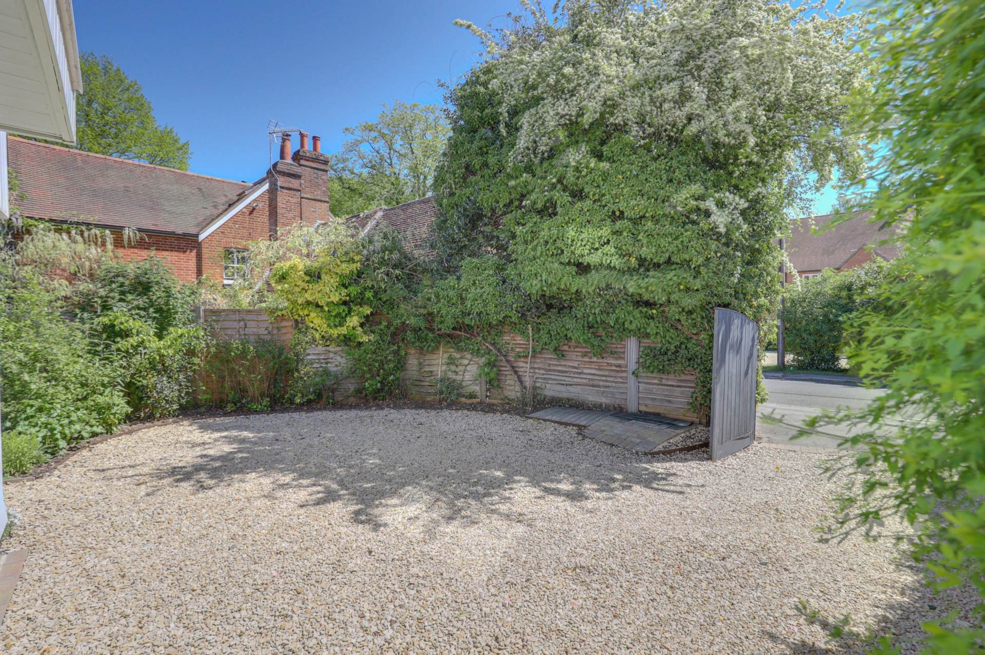 Woodlands Road, Sonning Common, South Oxfordshire, Image 20