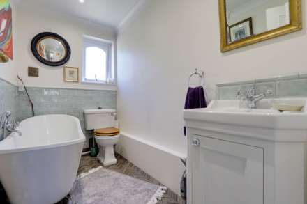 Woodlands Road, Sonning Common, South Oxfordshire, Image 14