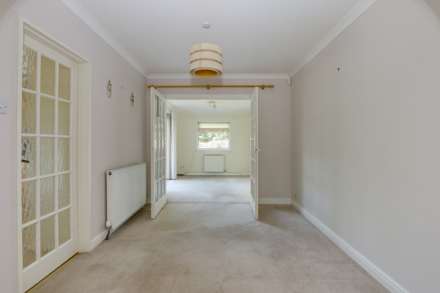 Orchard Avenue, Sonning Common, South Oxfordshire, Image 16