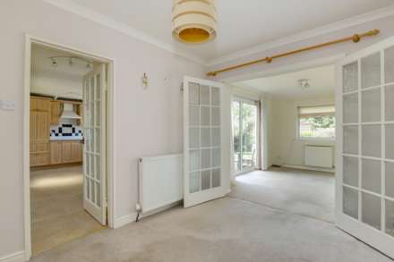 Orchard Avenue, Sonning Common, South Oxfordshire, Image 4