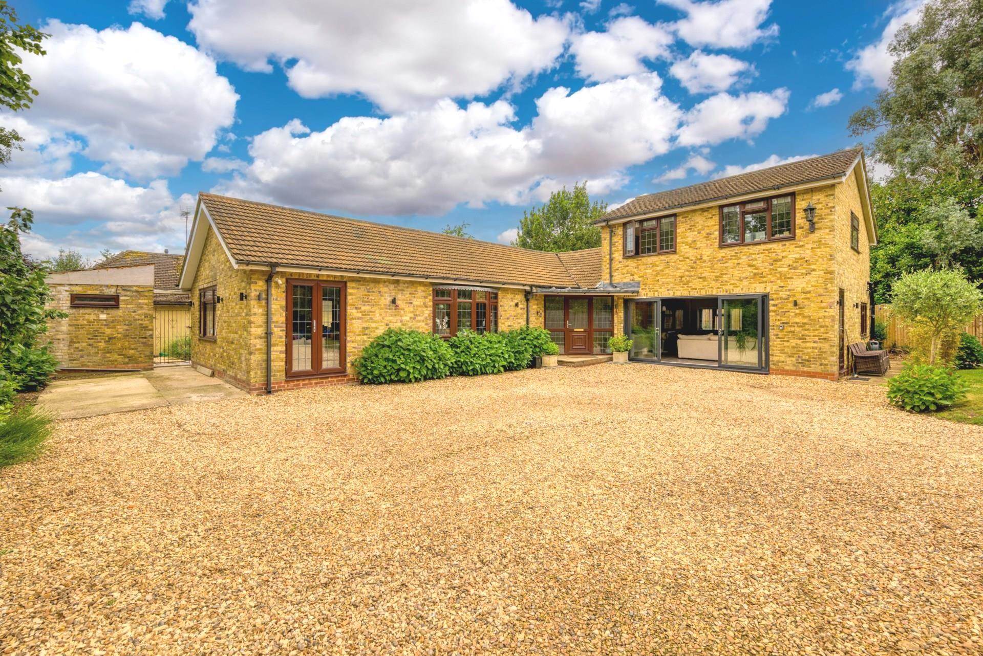 The Hamlet, Gallowstree Common, South Oxfordshire, Image 1
