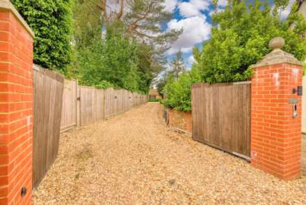 The Hamlet, Gallowstree Common, South Oxfordshire, Image 29