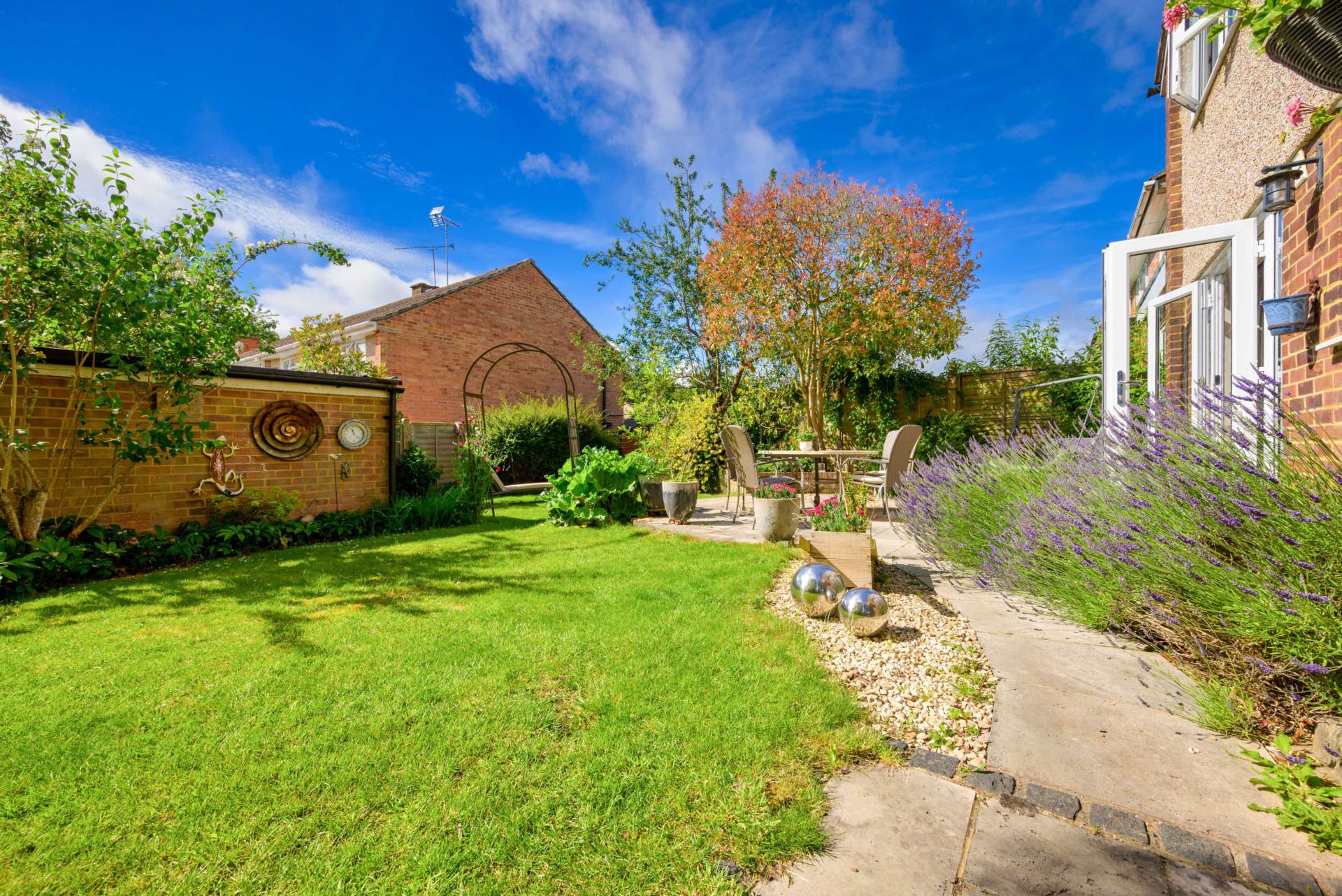 Pond End Road, Sonning Common, South Oxfordshire, Image 2