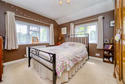 Pond End Road, Sonning Common, South Oxfordshire, Image 11