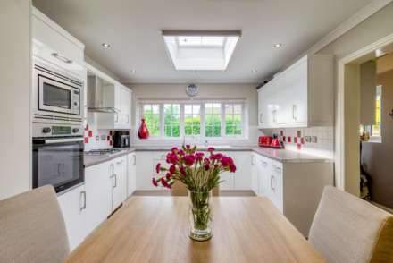 Stoke Row Road, Kingwood, Henley-on-Thames, South Oxfordshire, Image 2