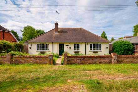 Stoke Row Road, Kingwood, Henley-on-Thames, South Oxfordshire, Image 21