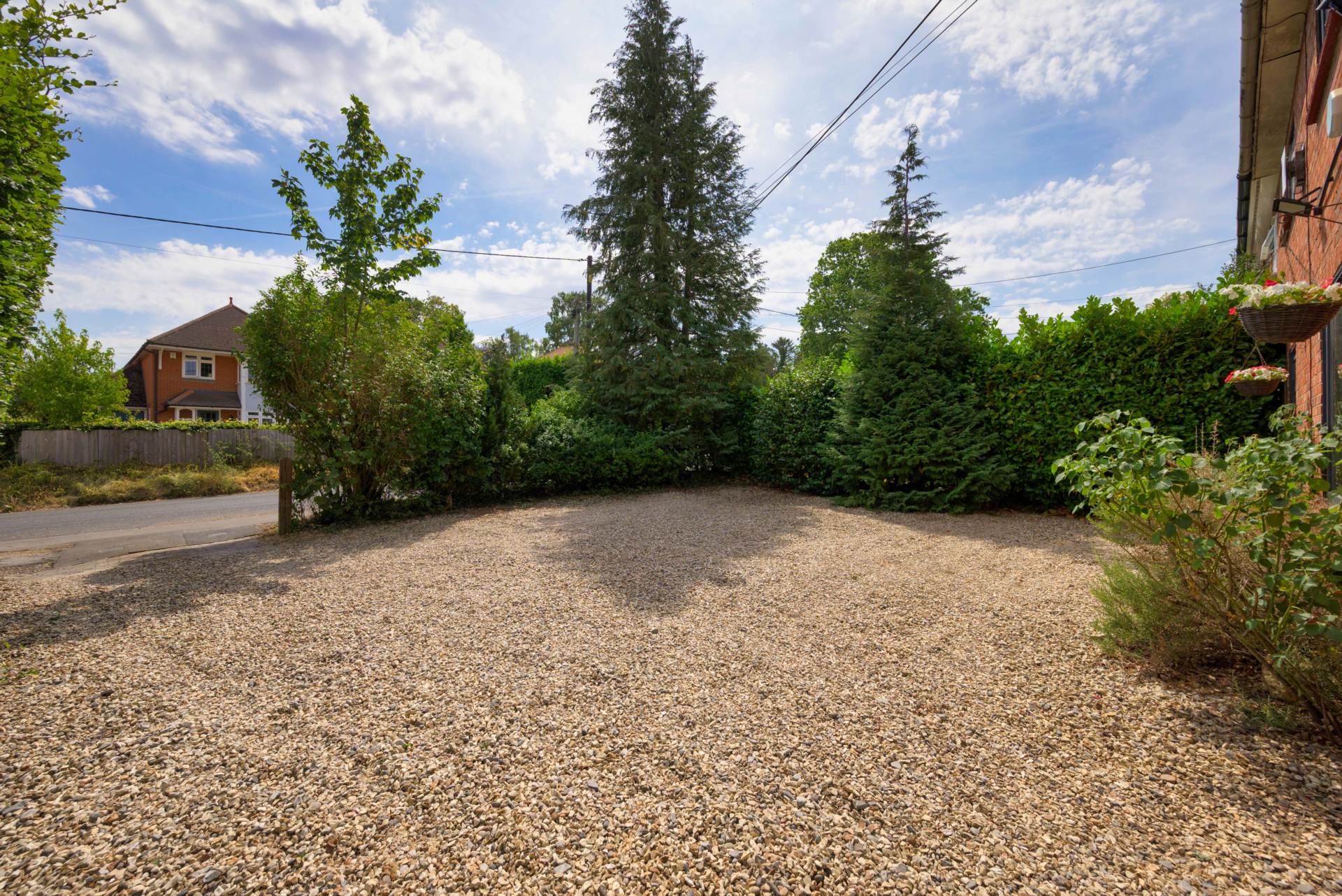 Wood Lane, Sonning Common, South Oxfordshire, Image 19