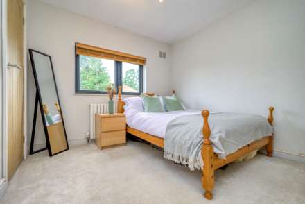 Wood Lane, Sonning Common, South Oxfordshire, Image 15