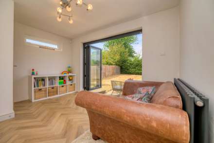 Wood Lane, Sonning Common, South Oxfordshire, Image 8