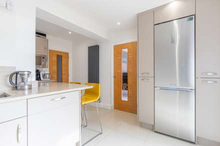 Newlands Avenue, Caversham, Image 19