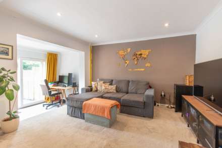Galsworthy Drive, Reading, Image 2