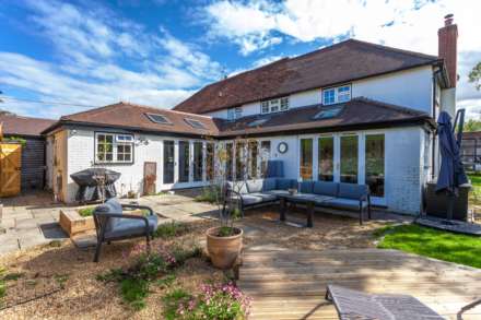 Jay Cottage, Dunsden Green, South Oxfordshire, Image 25