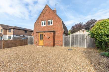 Woods Road, Caversham
