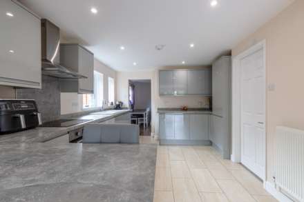 Woods Road, Caversham, Image 11