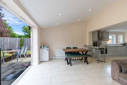 Woods Road, Caversham, Image 15