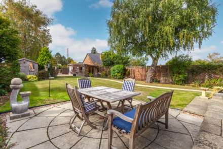 Whitehouse Road, Woodcote, South Oxfordshire, Image 19